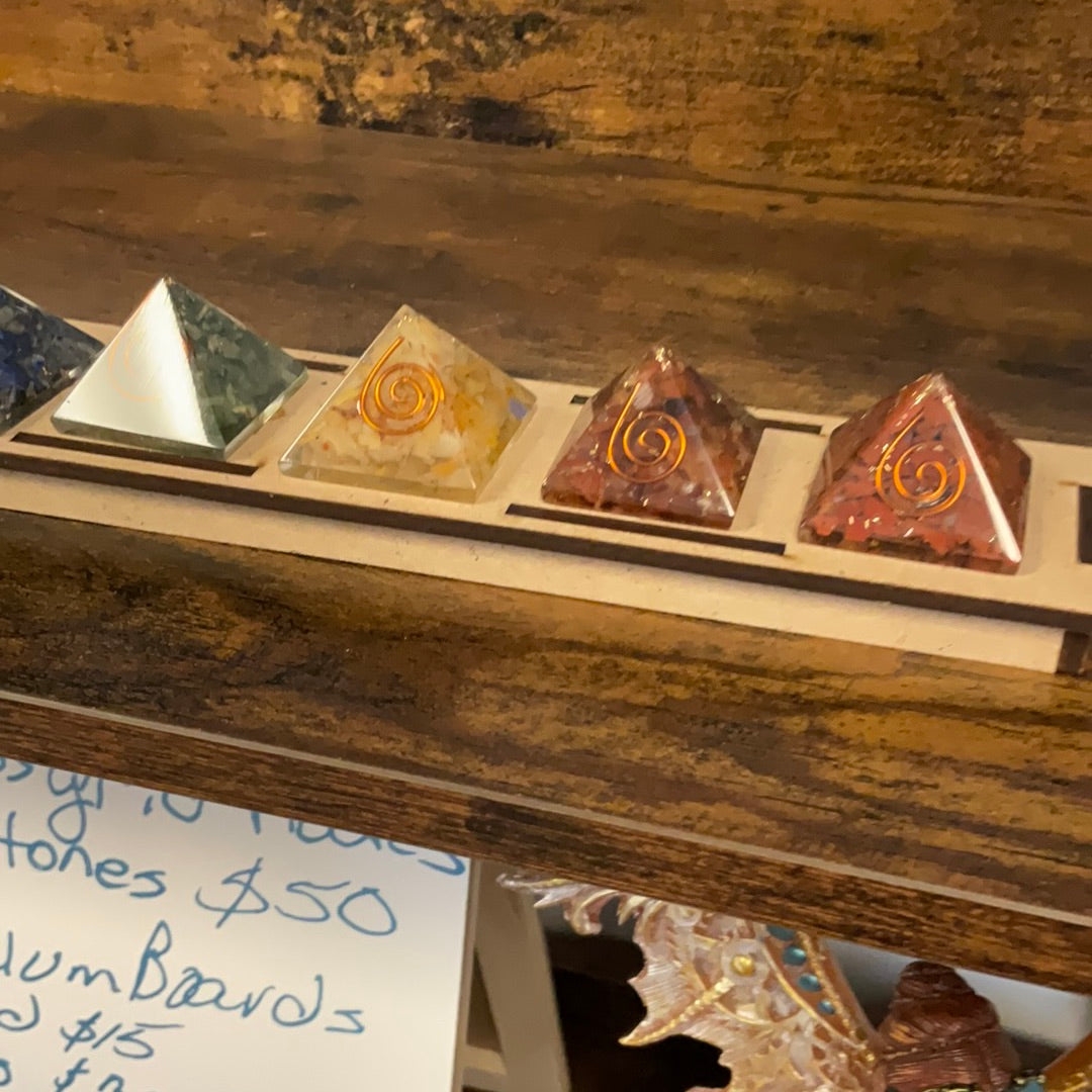 Orgonite 7 Chakra Pyramid Set